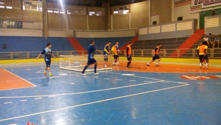 Novo Quedas Futsal disputa vaga na semifinal da Bronze neste sábado