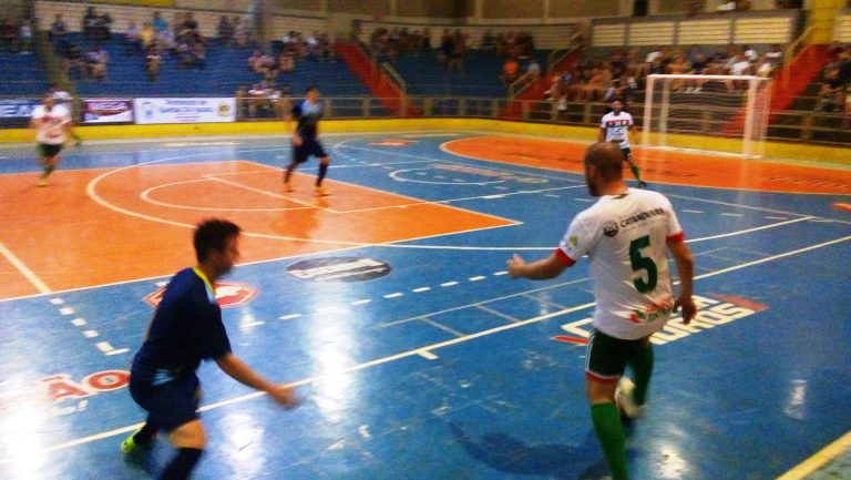 Cosntantini Quedas Futsal estreia neste sábado na Bronze 2018