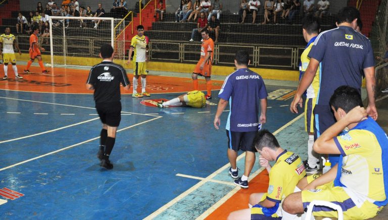 Contantini Quedas Futsal enfrenta Entre Rios no Tartumã