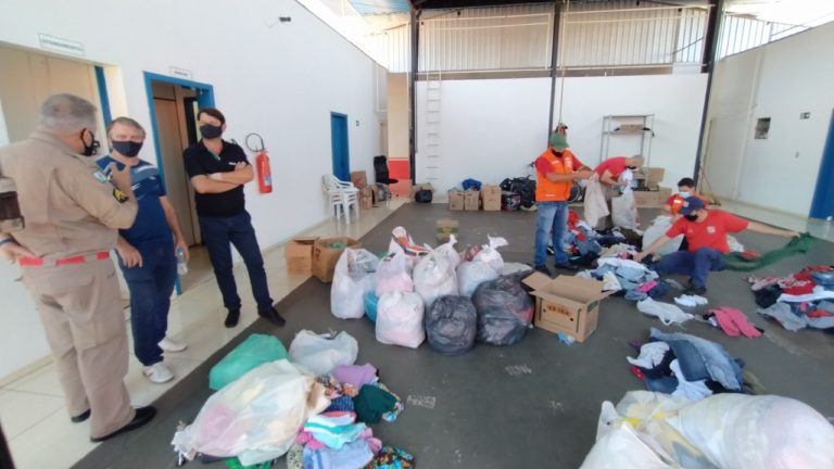 Mais de 2,5 toneladas de roupas são arrecadadas na campanha aos atingidos por cheias no Acre
