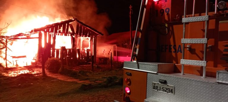 Quedas do Iguaçu: Polícia suspeita que incêndio em residência foi criminoso