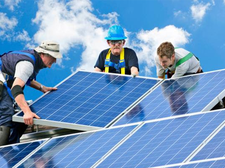 Energia solar ultrapassa 18 gigawatts e mais de R$ 93 bilhões em investimentos no Brasil, informa ABSOLAR