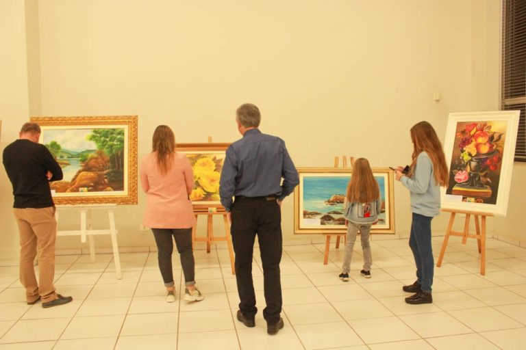 Dia do Artista é comemorado com Exposição de Artes no Centro de Cultura