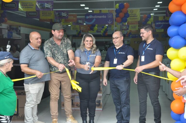 Lojas Colombo promove evento de inauguração da filial em Quedas do Iguaçu
